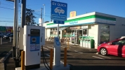 ファミリーマート松戸岩瀬店
