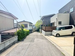 緑が豊富なエリアで周辺環境も充実し安心して暮らせる場所です。
