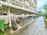 自転車を雨や日差しから守り、長く美しく保ちます。環境に配慮しつつ、便利で安全なサイクリングライフをサポートします。