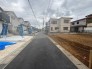 人通りが少なく閑静な住宅街のため暮らしやすい住環境です。