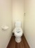 温水洗浄機能付きトイレで、日常のひとときに清潔と快適さをプラス。家族全員がリフレッシュできる心地よいトイレタイムをお届けします。
