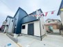開放的な住宅街で庭スペースも確保。暮らしやすい環境が整っている立地です。
