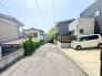 緑が豊富なエリアで周辺環境も充実し安心して暮らせる場所です。
