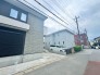 閑静な住宅街で周辺環境も充実し安心して暮らせる場所です。
