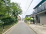 緑豊かな街路樹が並ぶ、静かで穏やかな日常が流れる住環境です
