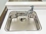 使い勝手の良い大型シンクで作業もスムーズ。広々としたスペースで、料理も家事もストレスなくこなせます。
