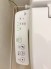 温水洗浄機能付きトイレが、日常に清潔さと快適さをプラス。家族全員がリフレッシュできる心地よい空間を提供します。
