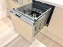 忙しい毎日を支えてくれるビルトイン食洗機。手間をかけずに洗浄でき、キッチン時間がぐっと快適になります。
