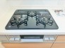 料理の可能性が広がる3口ガスコンロ。豊富な調理スペースと高火力で、美味しい料理が生まれます。家族や友人との楽しい食卓をお楽しみ下さい。
