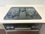 3口ガスコンロで調理の幅が広がり、同時調理もスムーズに。高火力と広い作業スペースで、美味しい料理を家族や友人と楽しめます。
