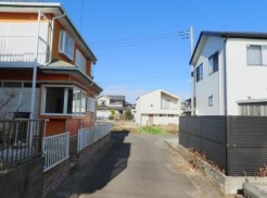 緑が豊かなエリアで、周辺環境も充実。安心して暮らせる住みよい立地です。